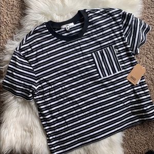 🆕 VANS Black and White Striped Tee - Size S
